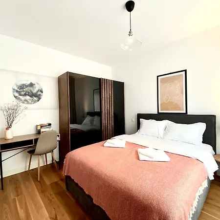 Mountain Trail Apartment