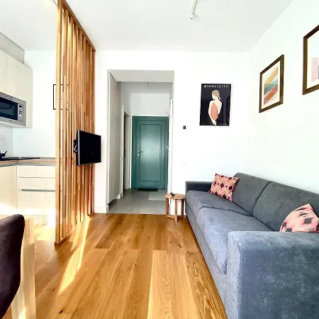 Mountain Trail Apartment