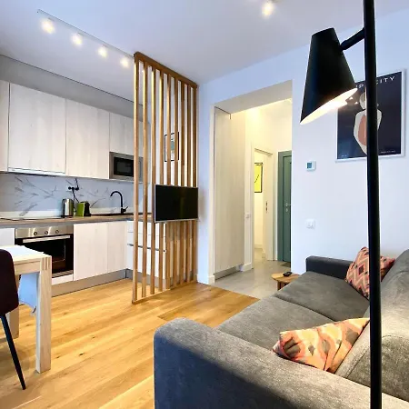 Mountain Trail Apartment Brasov